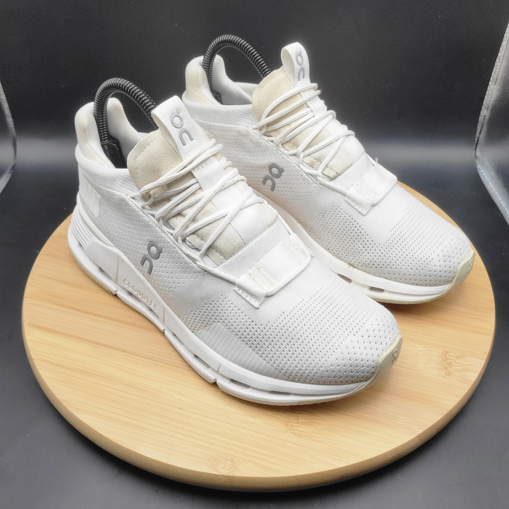 On Running Cloudnova White Sneakers Womens 7.5 Swiss Engineering 26.98225